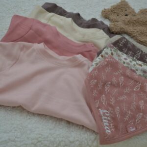 Baby T-Shirt mit Halstuch (Bandana)