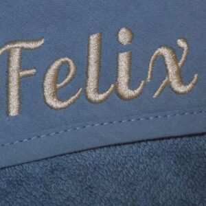 ARTG Kapuzenhandtuch 100 x 100 cm mit Name